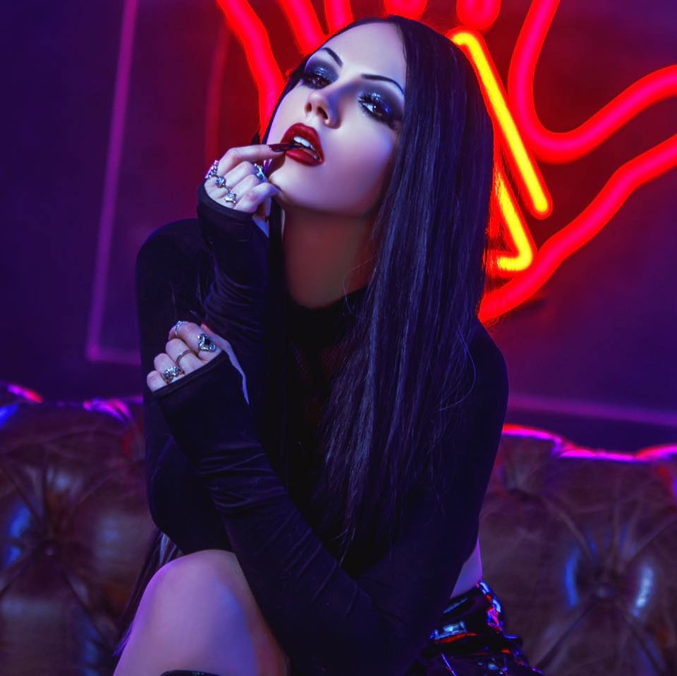 Rocking With Jam Man Talks With Living Dead Girl