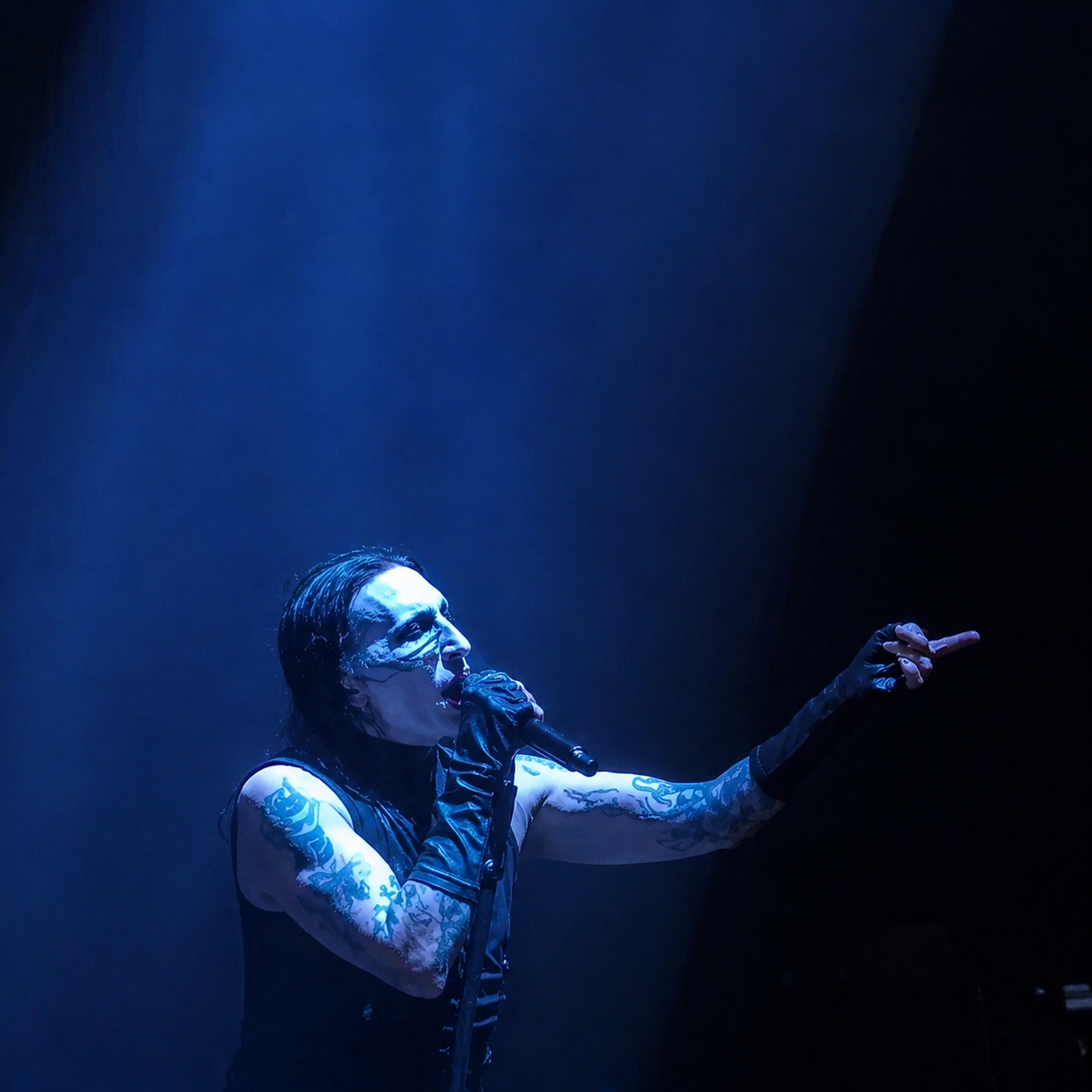 Marilyn Manson live at Darien Lake concert photo 24